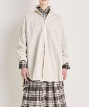 画像2: Veritecoeur　バックギャザーロングシャツ　IVORY　　サイズ；F (2)