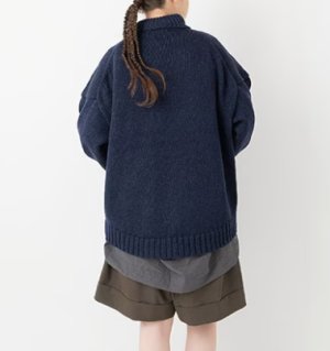 画像2: Veritecoeur　　ユニセックスプルオーバーニット　　NAVY　　サイズ；F (2)