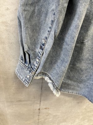 画像7: AULA AILA（アウラ アイラ）　 GRAFFITI DENIM SHIRT 　　サイズ；0 (7)