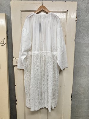 画像4: ヴァンブラン vent blanc　ラッフルレースコンビネーションワンピース　カラー；オフホワイト　サイズ；F　　 (4)