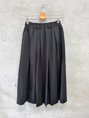 画像3: denicher    ストレッチツイルタックプリーツスカート　　カラー；黒　サイズ；F　　 (3)