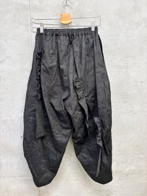 画像3: 2026秋冬　フランキーグロウ 　FULLY EMBROIDEREDFRILL　PANTS　  カラー；BLACK (3)