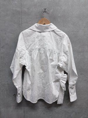 画像3: 2026秋冬　フランキーグロウ 　FULLY EMBROIDERED FRILL SHIRT　  カラー；WHITE (3)