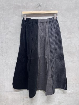 画像1: NAYURAL LAUNDRY  　先染めパネルシャーリングスカート　　994；ネイビー系　　サイズ；2 (1)