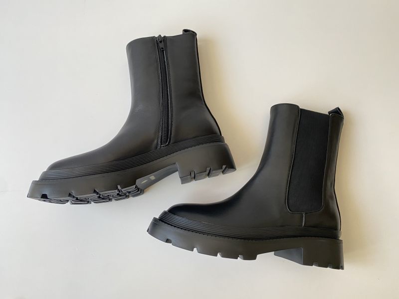 ATELIER BRUGGE/ アトリエブルージュ サイドゴア タンク ショートブーツ ブラック 22ISM-44 ATELIER BRUGGE