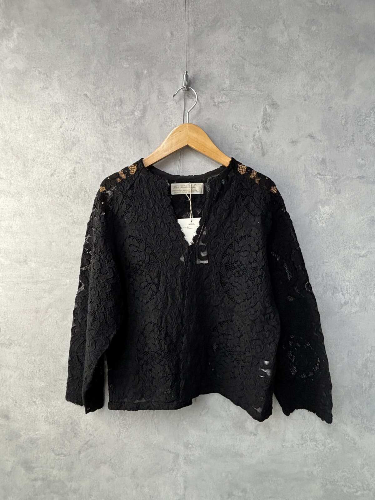 2025SS   Bon Vieux Temps　レースカーディガン　　28；BLACK   サイズ；1