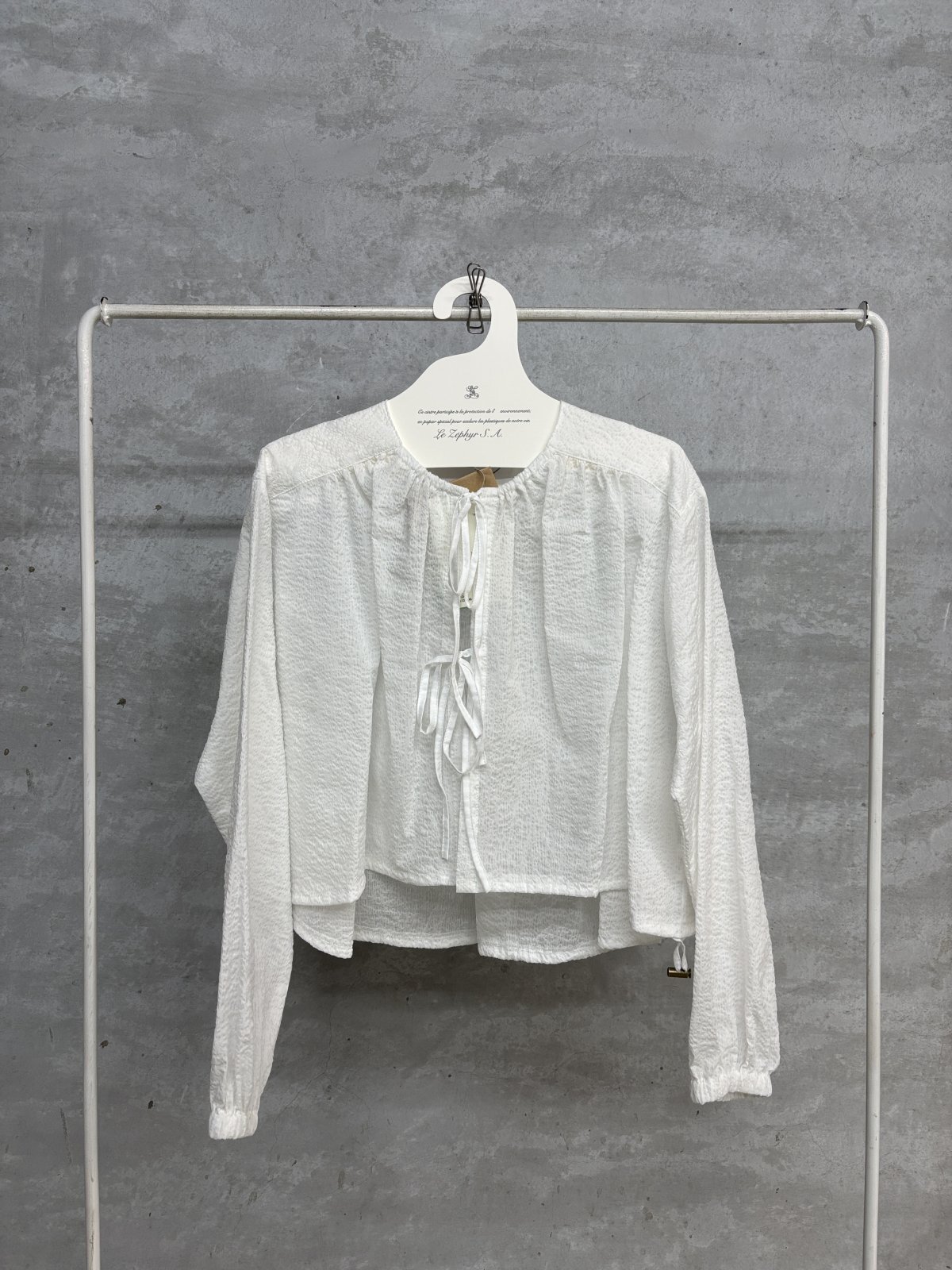 2025SS   Bon Vieux Temps　コットンローンブラウス　　10；WHITE  サイズ；1