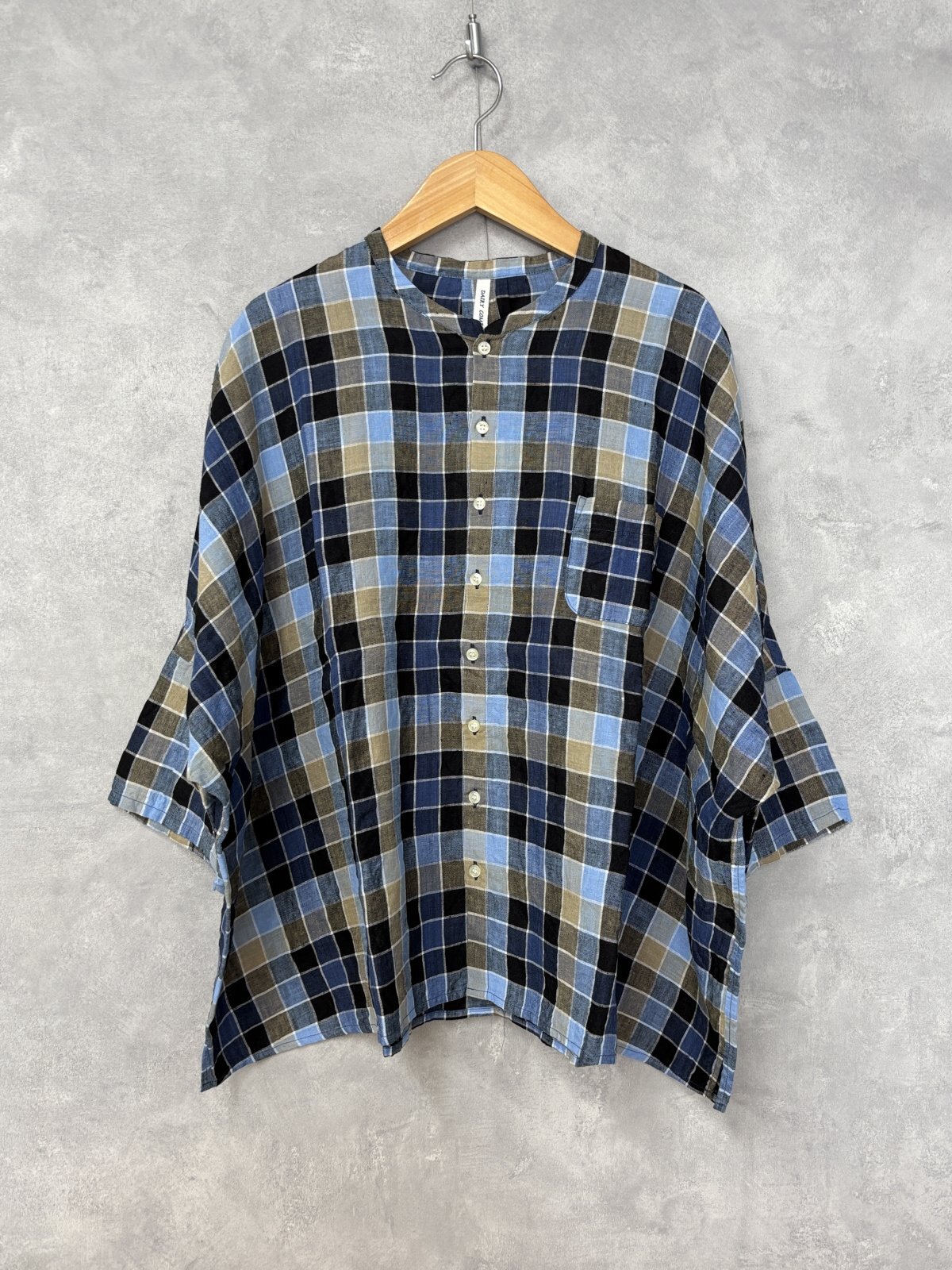 NATURAL LAUNDRY　先染めリネンランドスケープ　シャツ　　493；ネイビー系　サイズ:2