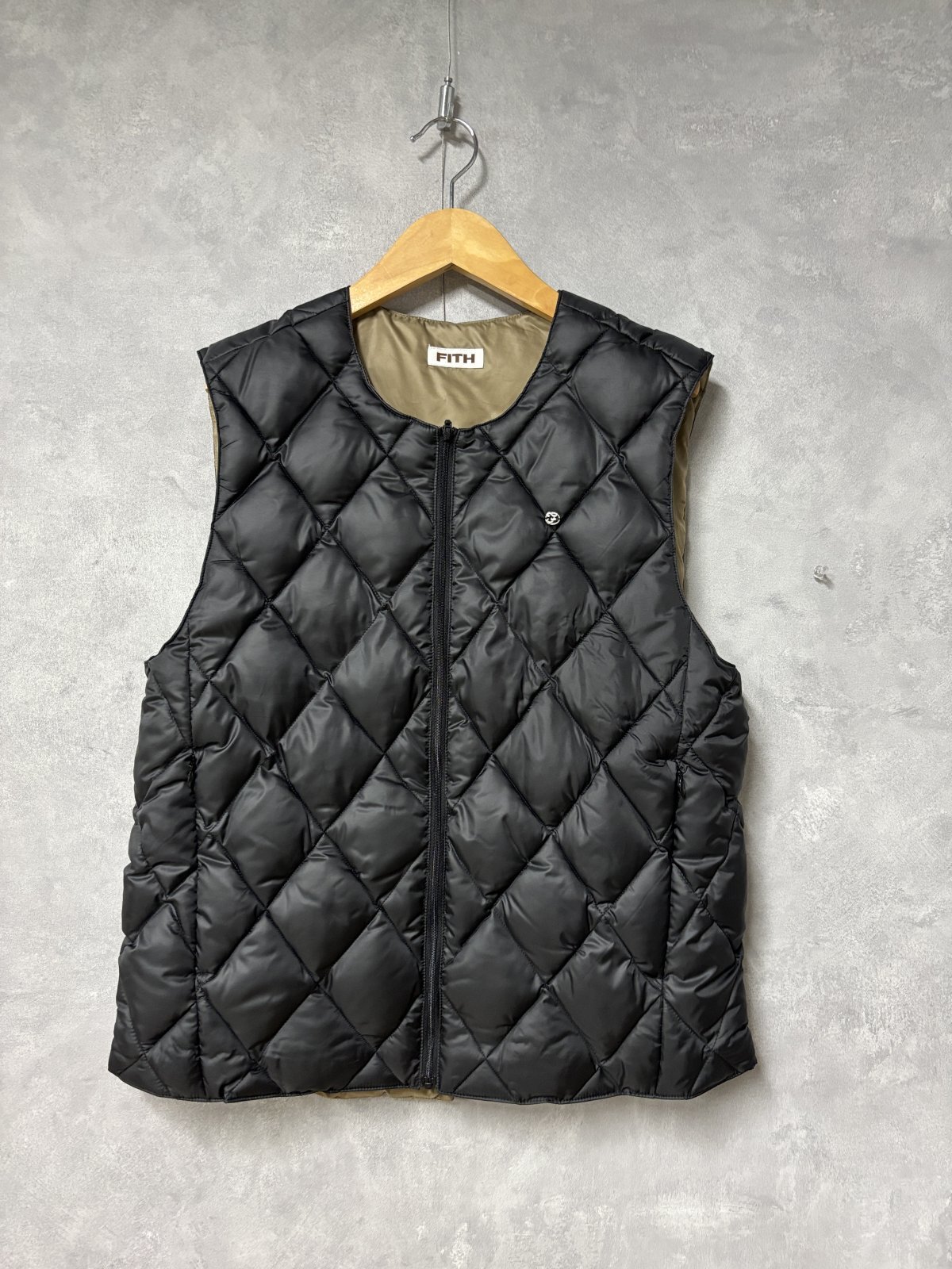 2025秋冬　FITH     FLARE Ball ベスト　　2；黒　サイズ；01.