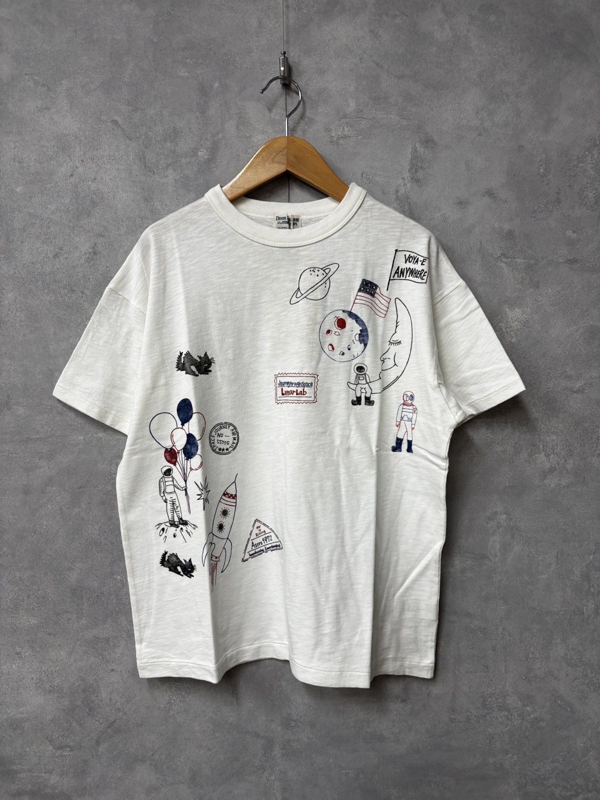 2026春夏 DENIMDUNGAREE テンジクASTRO TEE 11；生成 22620463 DENIM